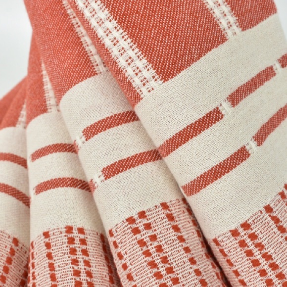 S X S W Desert Red Towel Blanket FLiPSiDE Threads Anthropologie Organic Cotton - Picture 5 of 13